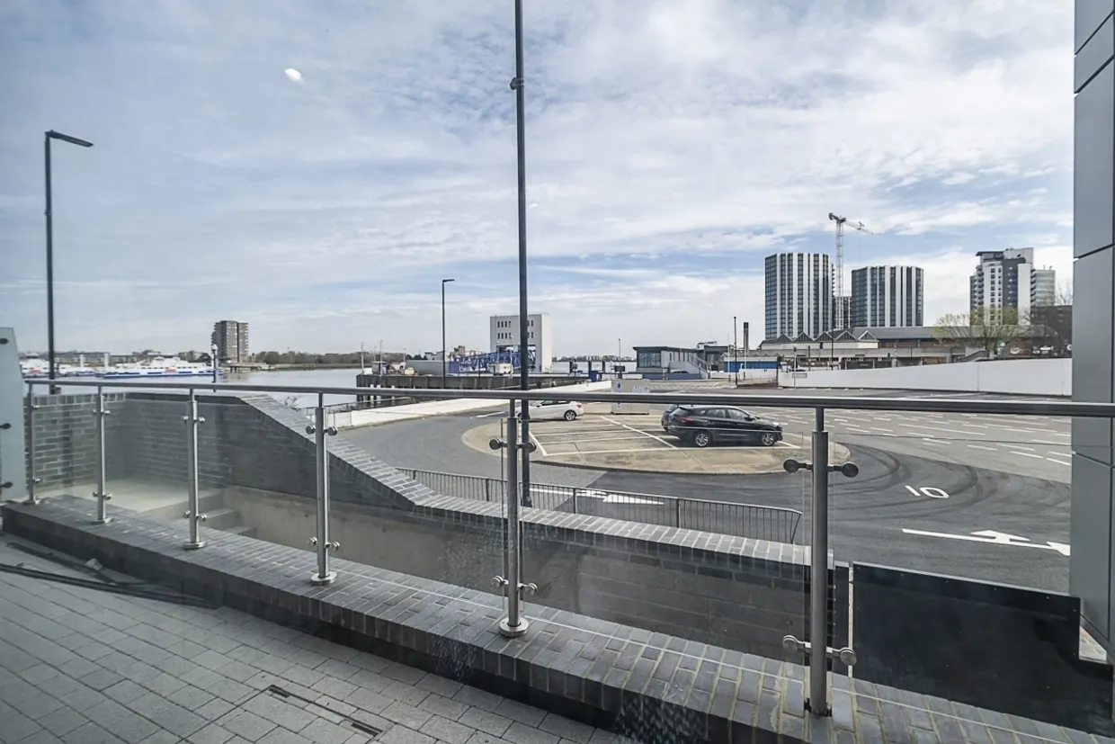 1 Mast Quay London SE18 photo 11