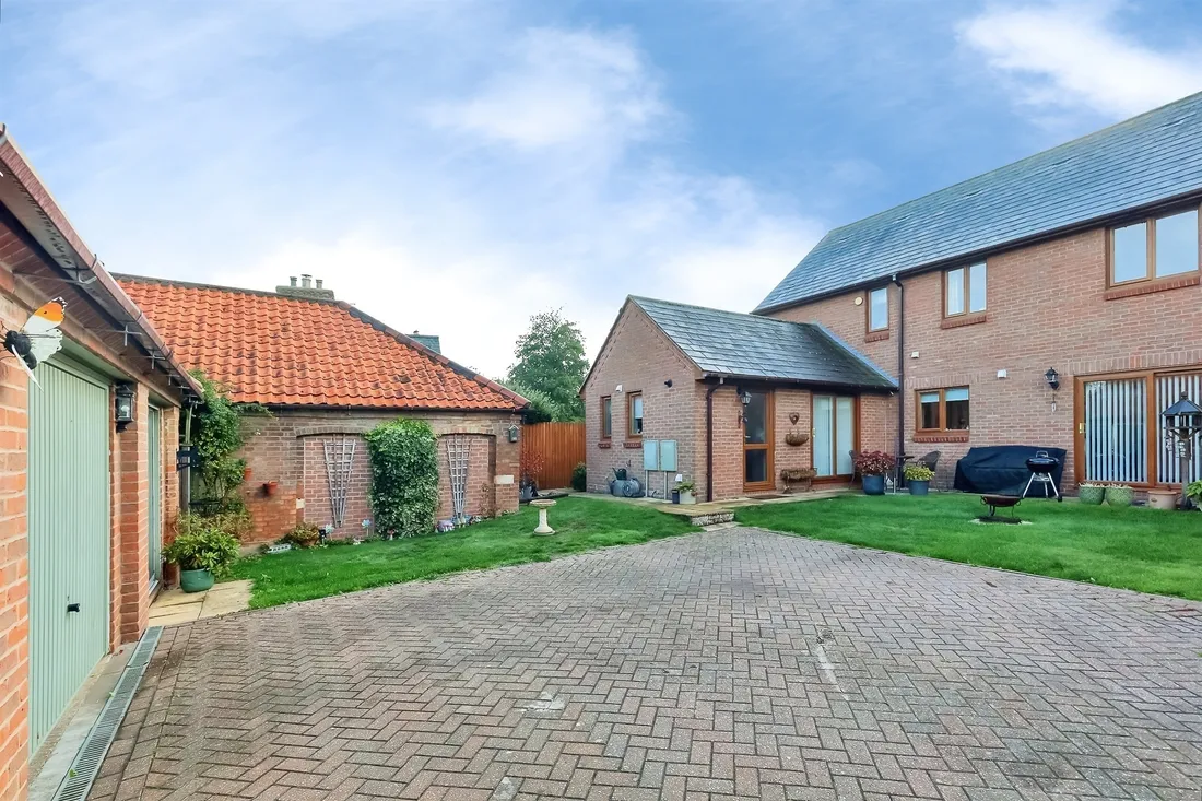 Property photo 11