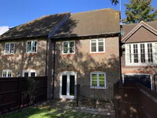 Clement Court, Chawton, GU34 photo 3