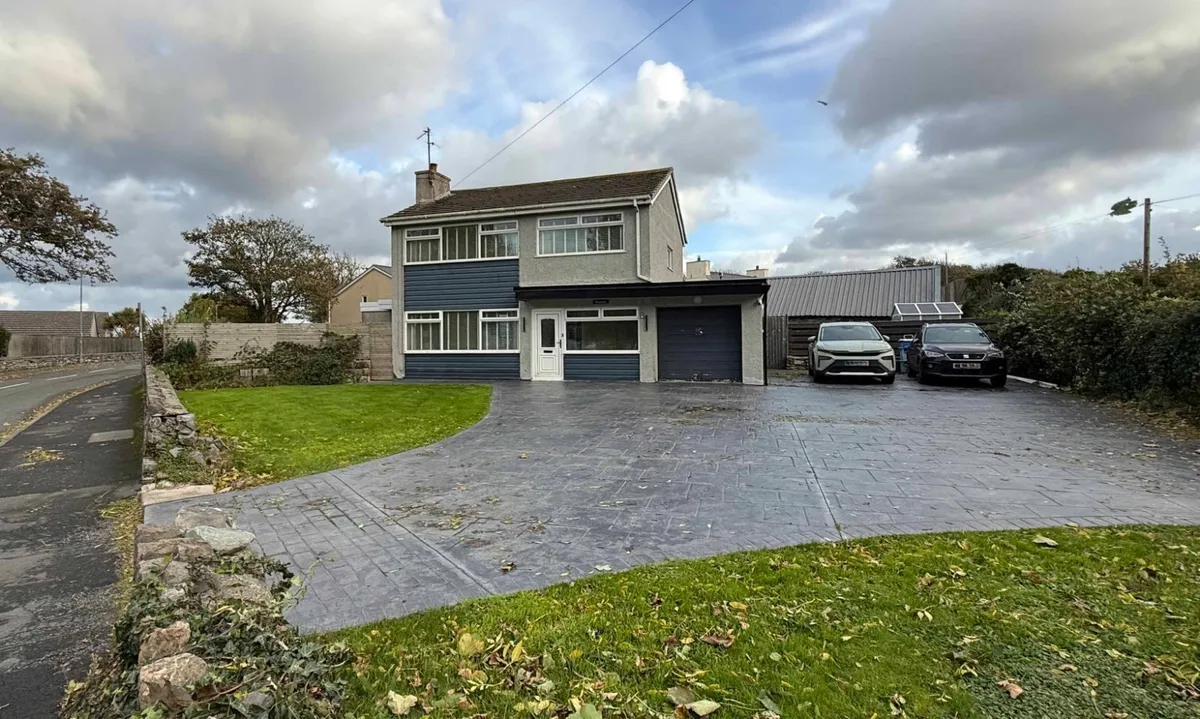 Penrhos Beach Road, Holyhead, Isle of Anglesey, LL65