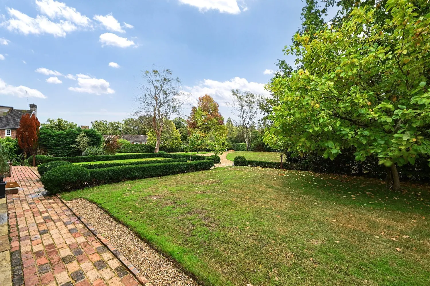 Lucastes Avenue, Haywards Heath, RH16 photo 31