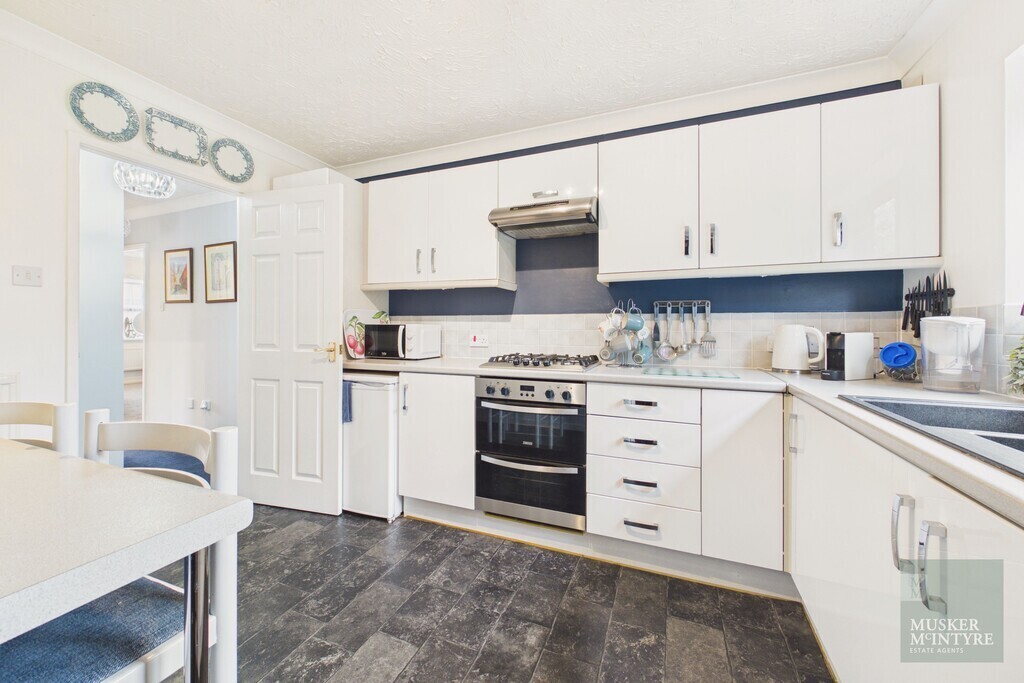 Filbert Road, Loddon Image 3