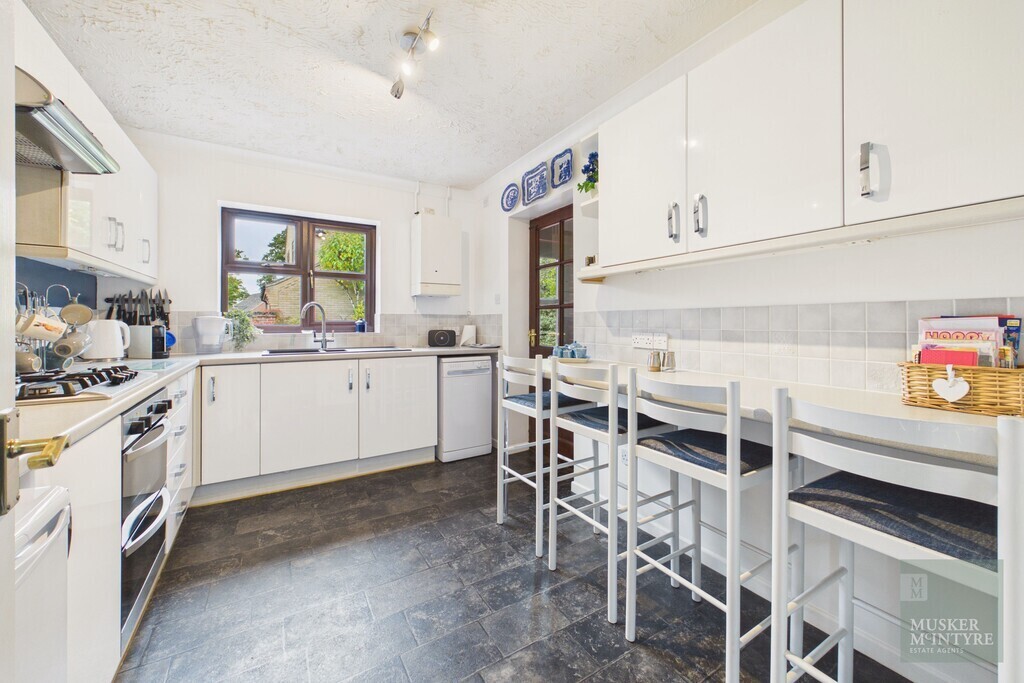 Filbert Road, Loddon Image 4