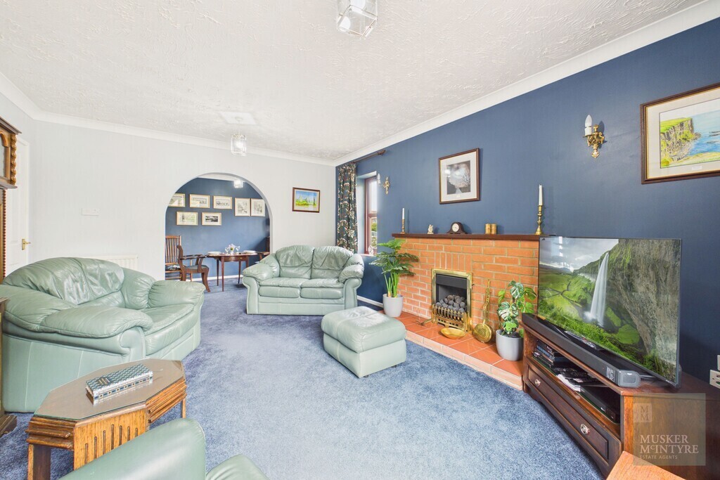 Filbert Road, Loddon Image 6