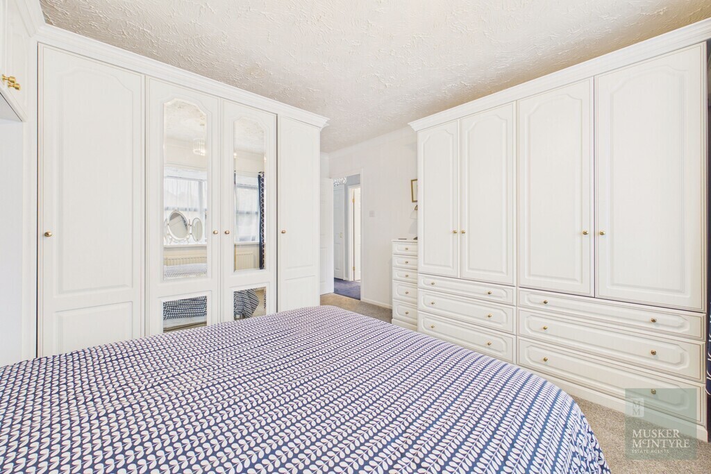 Filbert Road, Loddon Image 9