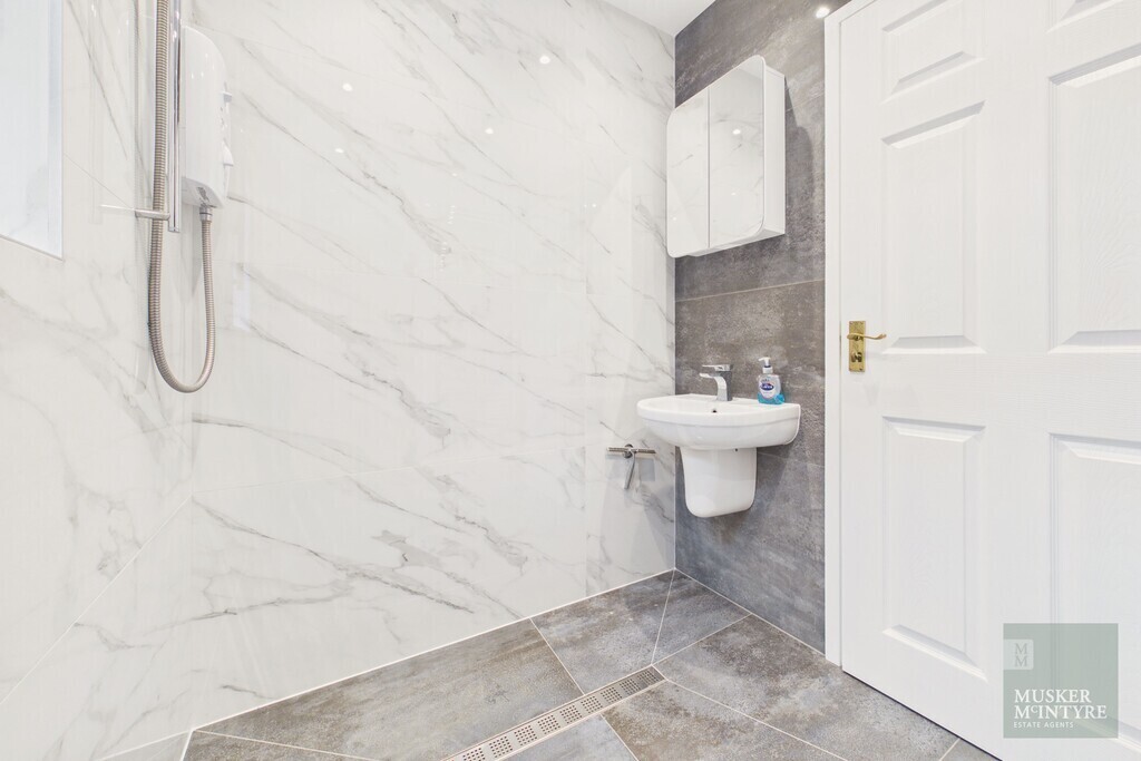 Filbert Road, Loddon Image 12