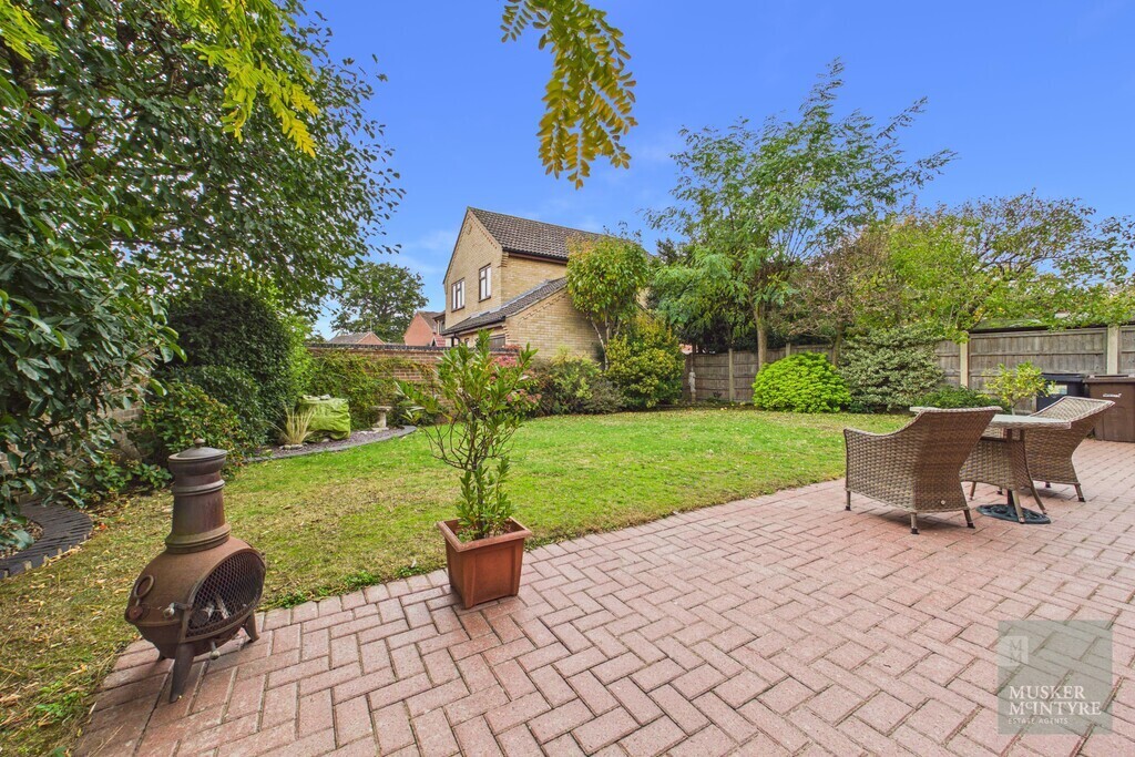 Filbert Road, Loddon Image 14