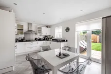 Poplar Close, Epsom, KT17 photo 3