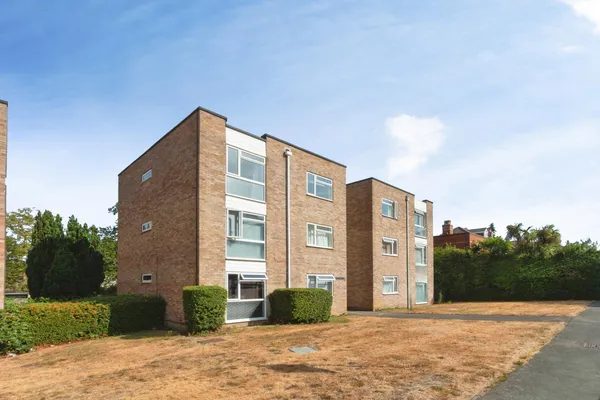 Upper Gordon Road, Camberley, GU15 2HN
