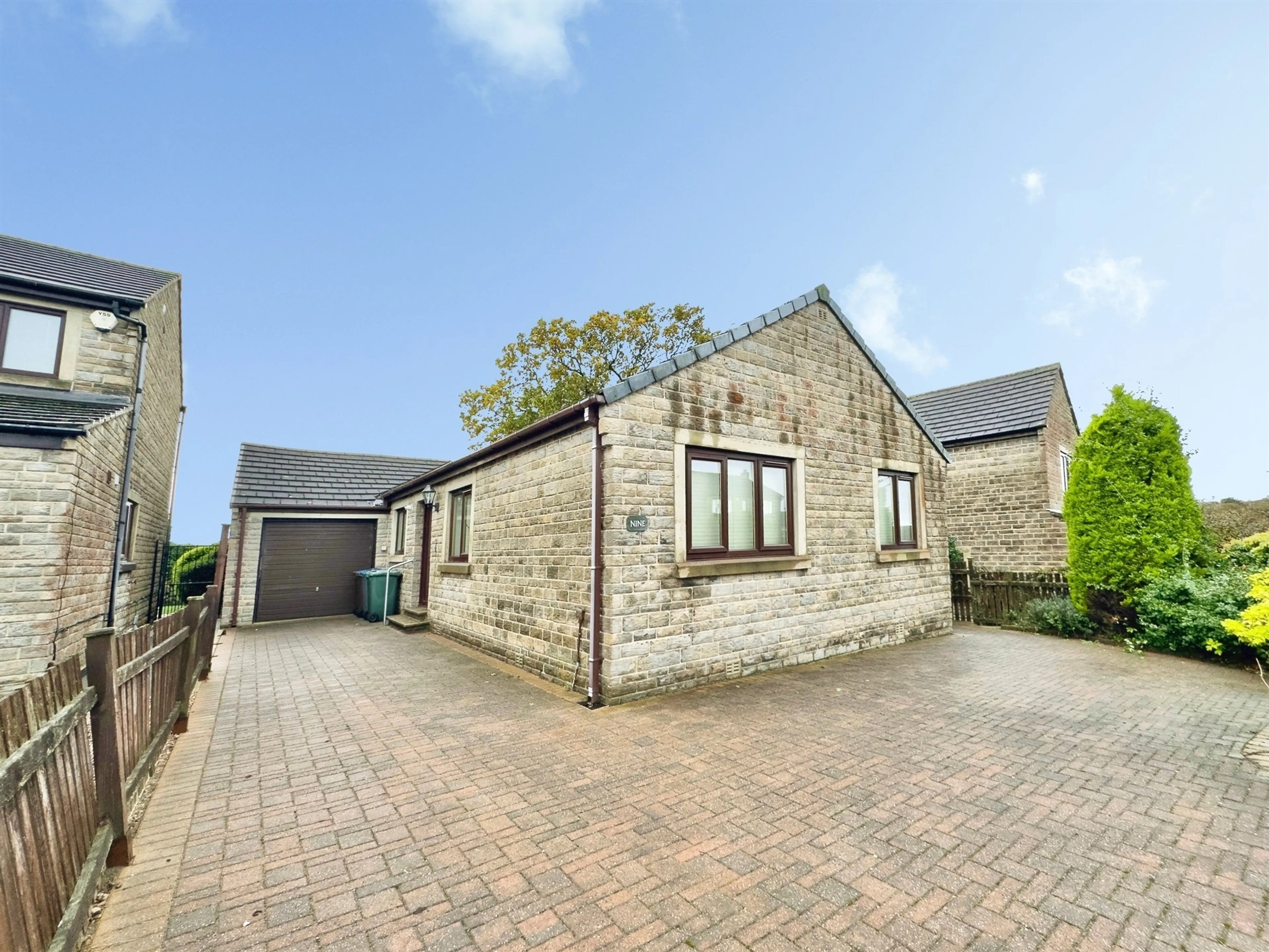 Property at Dales Way, Bingley