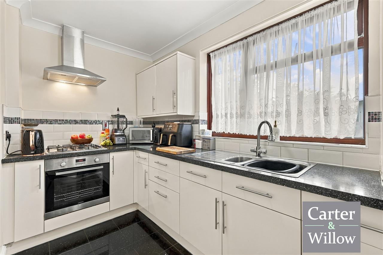 Weston Road, Dagenham, Essex Image 6