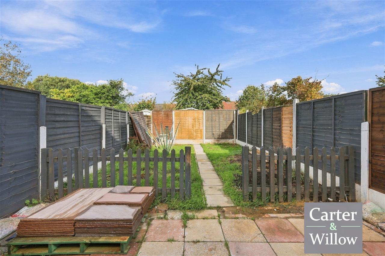 Ilchester Road, Essex Image 18