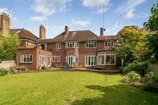 Roedean Crescent London SW15 photo 1