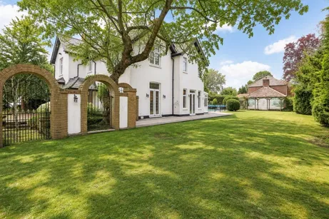 Ashley Road, Walton-on-Thames KT12