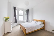 Trinity Road London SW17 photo 3