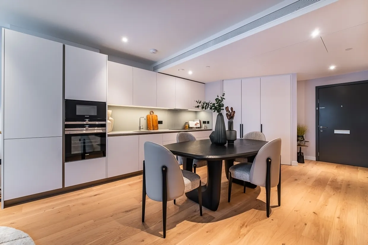 Electric Boulevard Battersea SW11 photo 5
