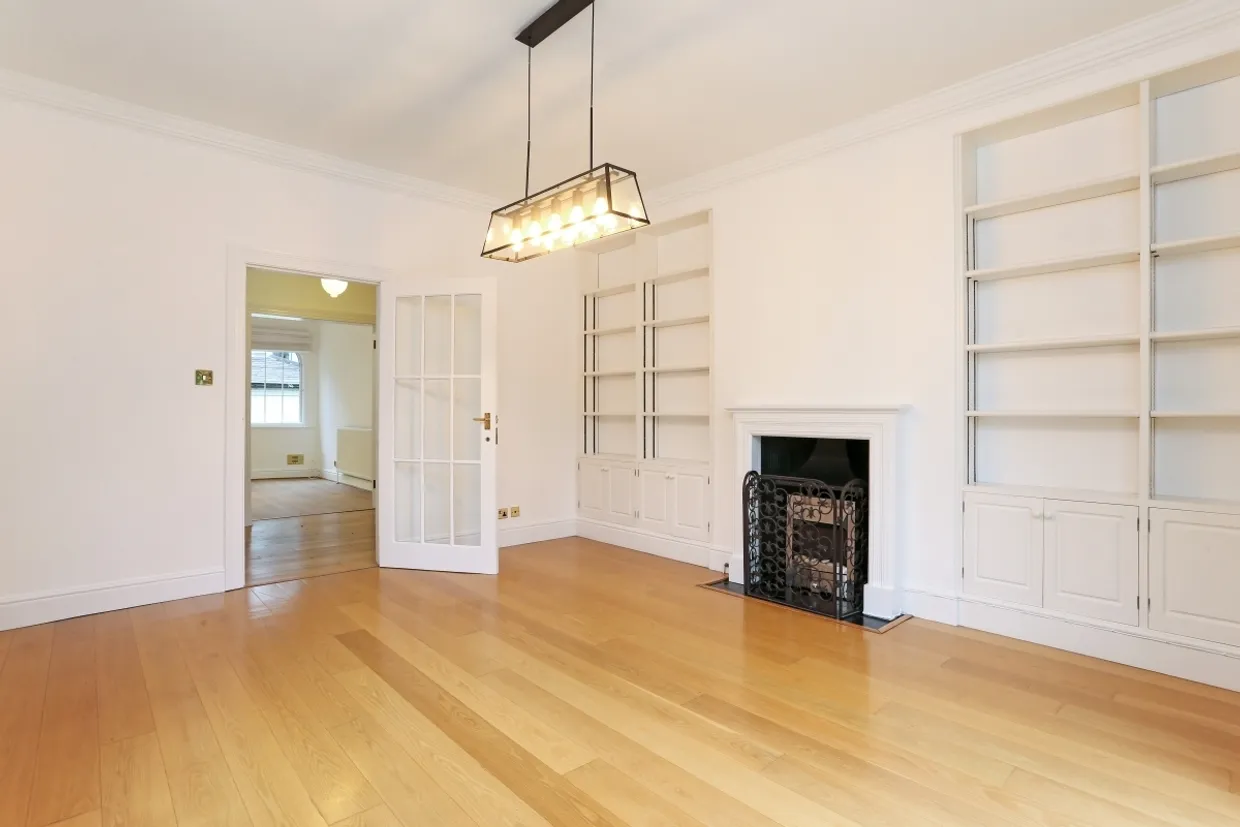 Ashley Road, Walton-on-Thames KT12 photo 7