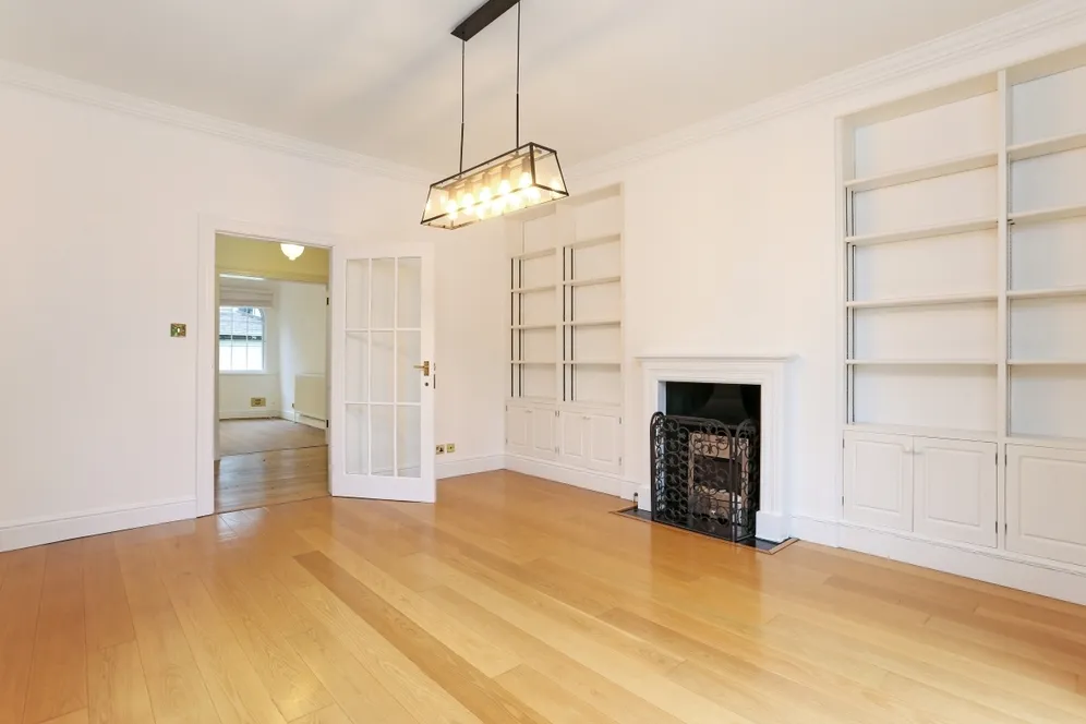 Ashley Road, Walton-on-Thames KT12 photo 7
