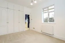 Ashley Road, Walton-on-Thames KT12 photo 9
