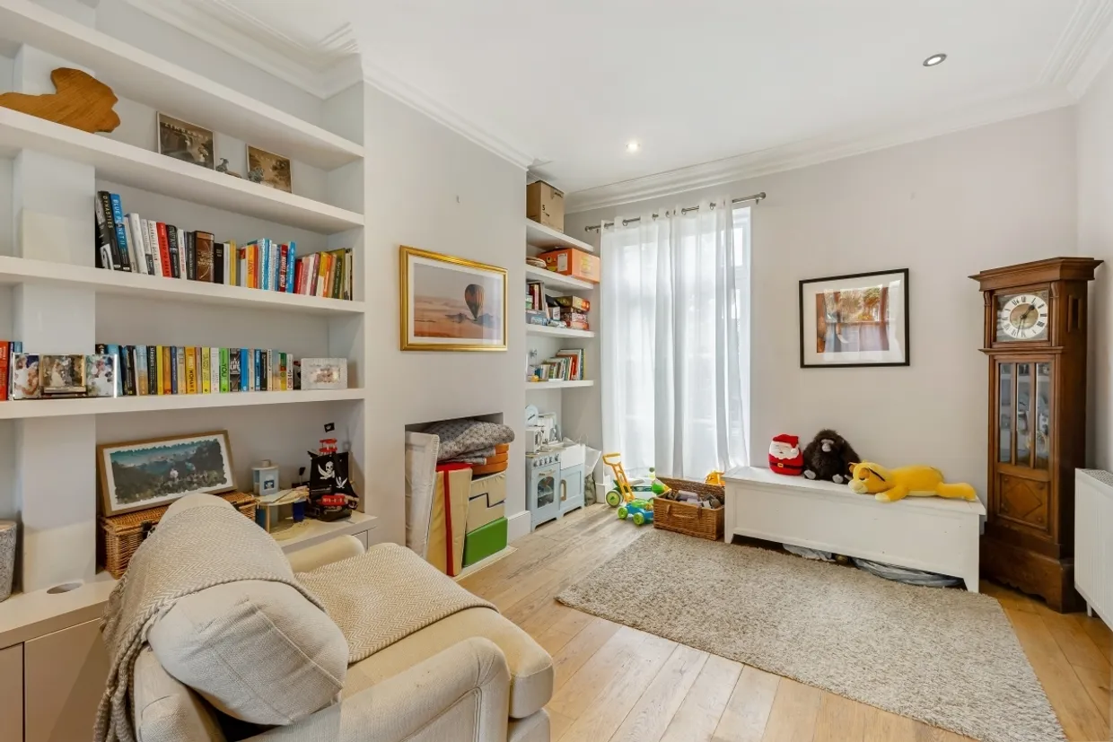 Idmiston Road London SE27 photo 4