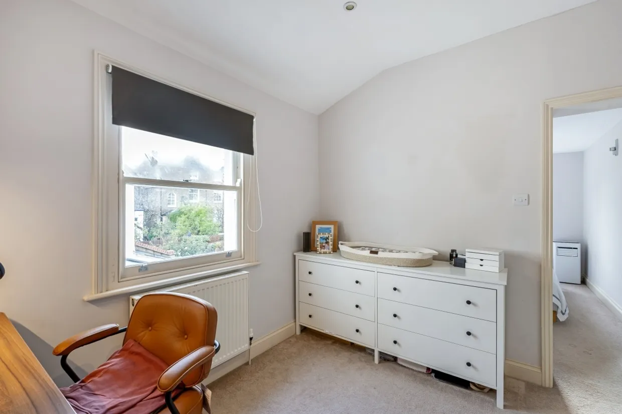 Idmiston Road London SE27 photo 7
