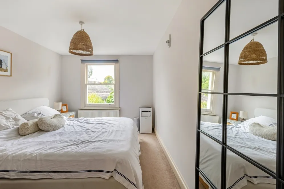 Idmiston Road London SE27 photo 9