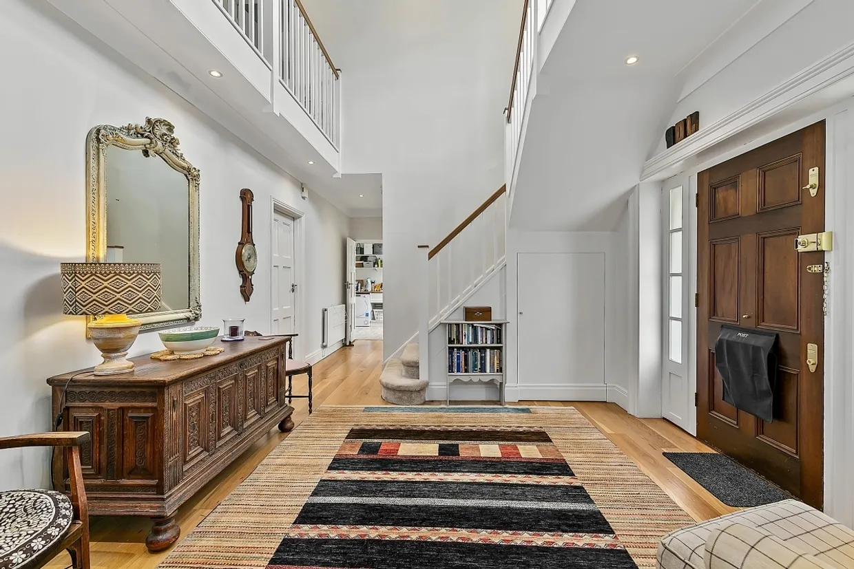 Roedean Crescent London SW15 photo 15