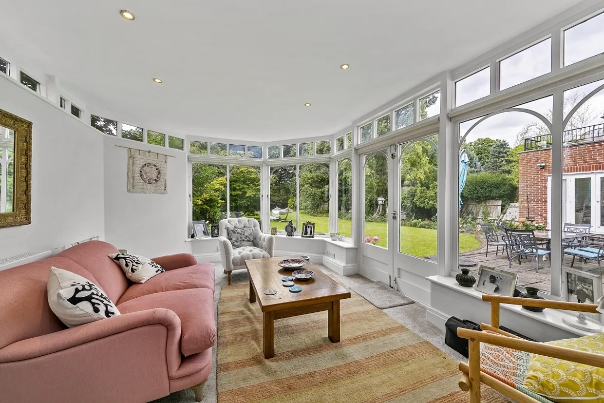 Roedean Crescent London SW15 photo 20
