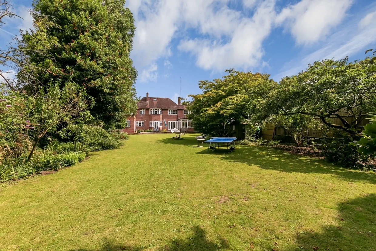 Roedean Crescent London SW15 photo 21
