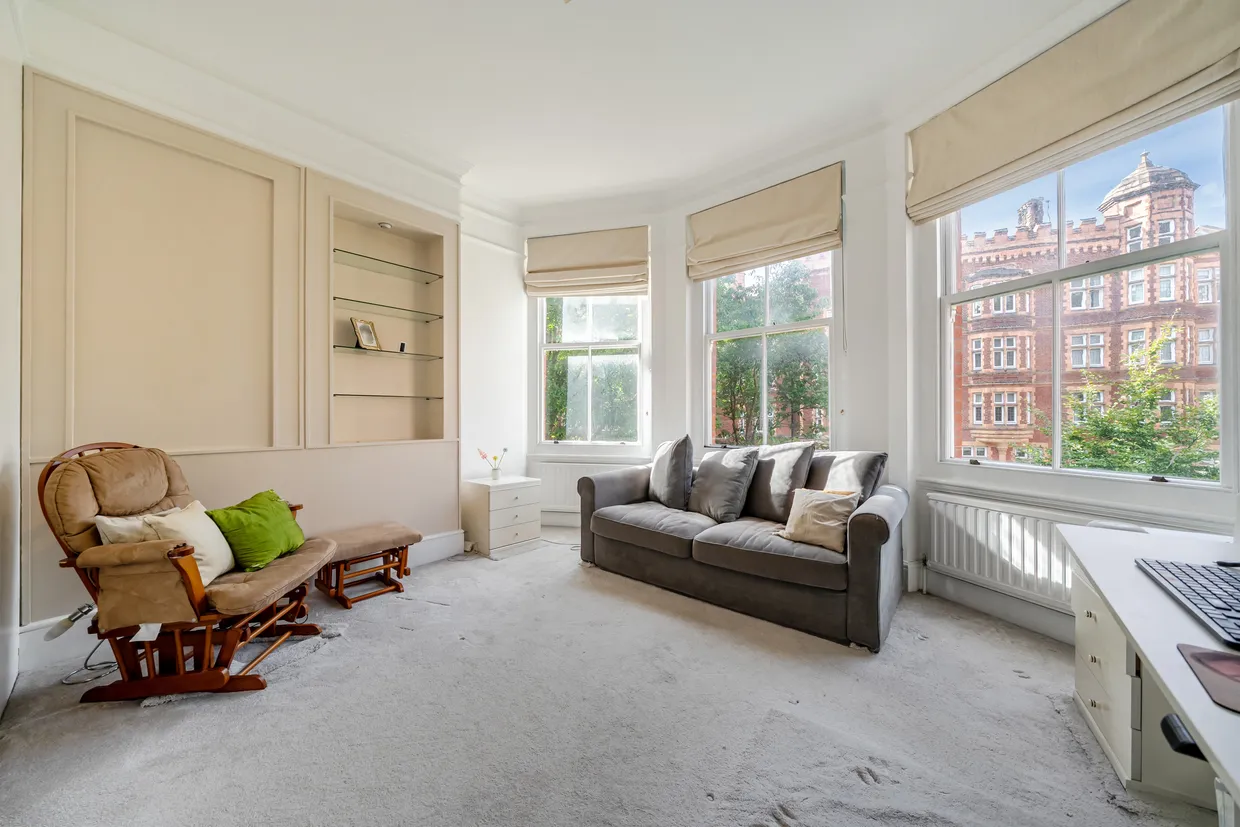 Kensington Court, London, W8 photo 20