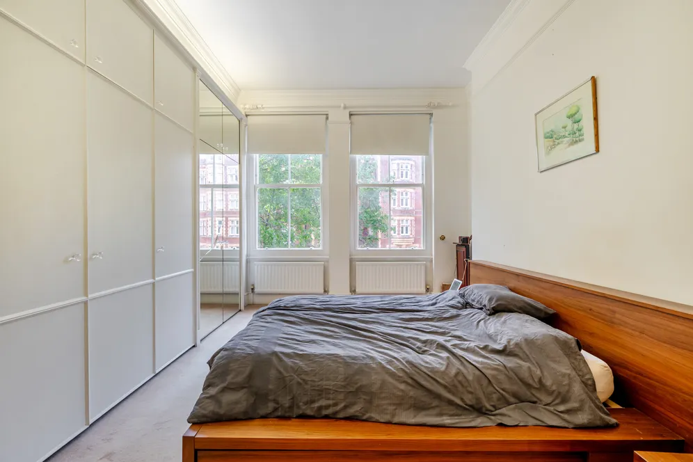 Kensington Court, London, W8 photo 16