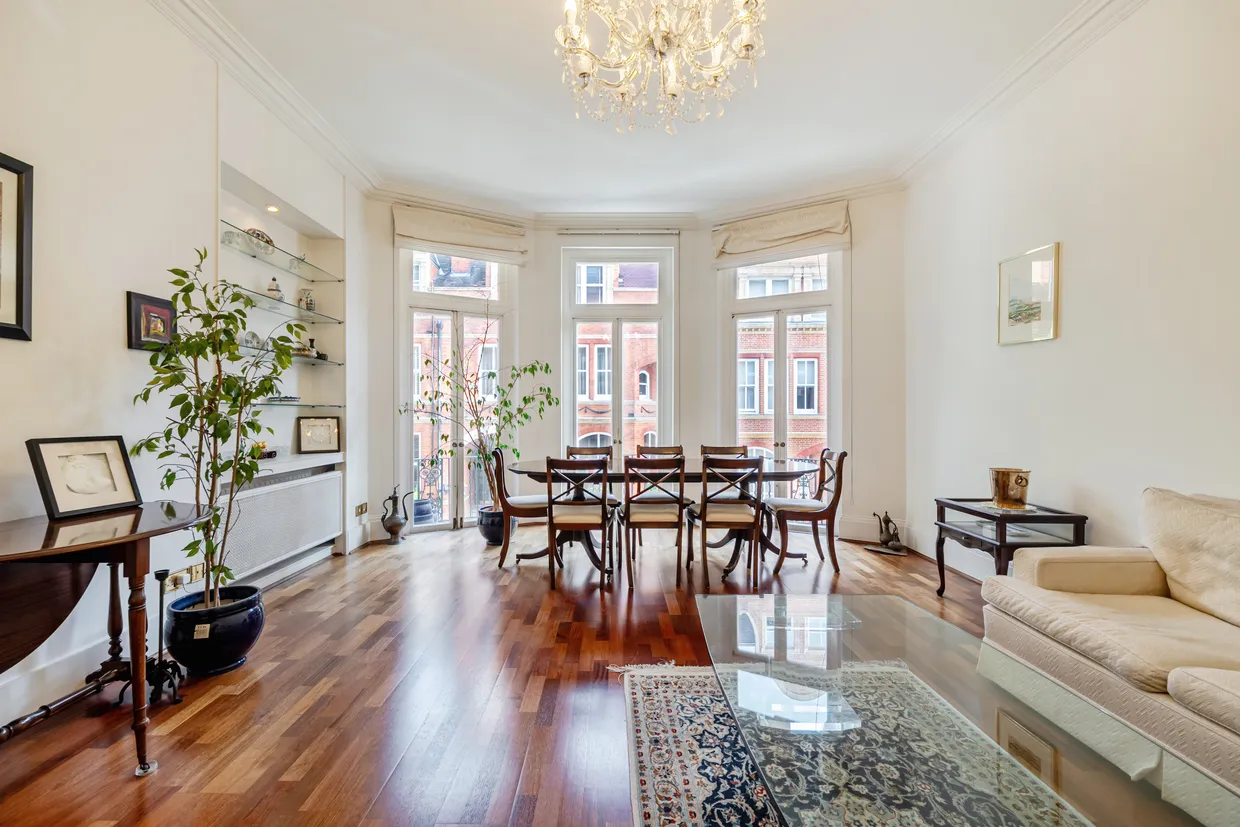 Kensington Court, London, W8 photo 5