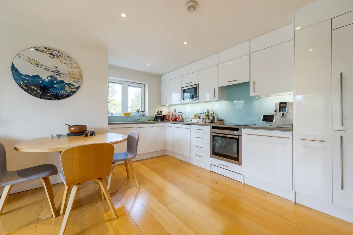 Grove Park Mews, London, W4 photo 3