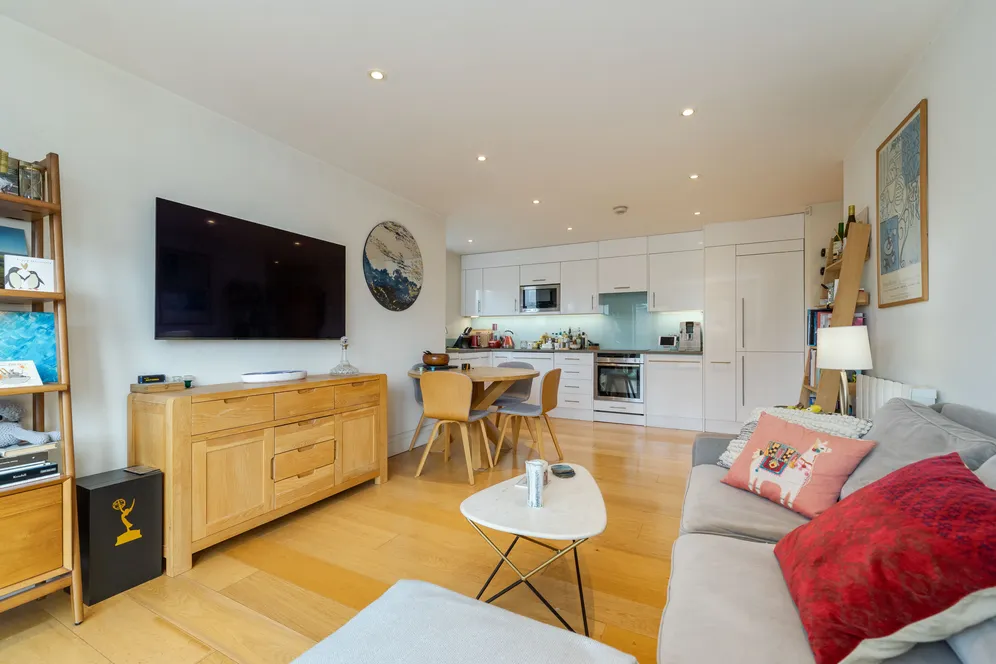 Grove Park Mews, London, W4 photo 5