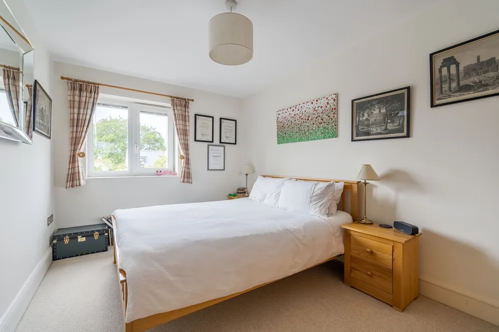 Grove Park Mews, London, W4 photo 8