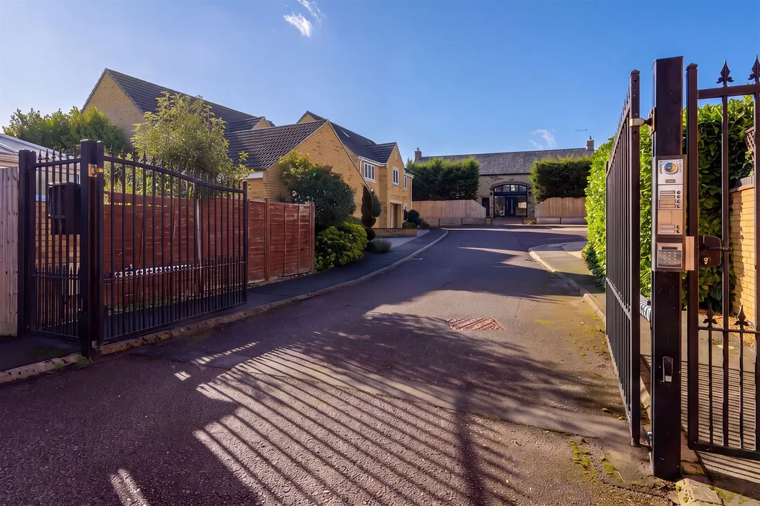 Property photo 17