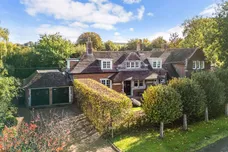 Station Road, Alton, GU34 photo 1