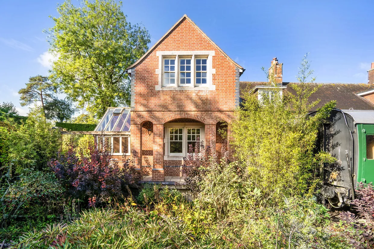 Station Road, Alton, GU34 photo 11