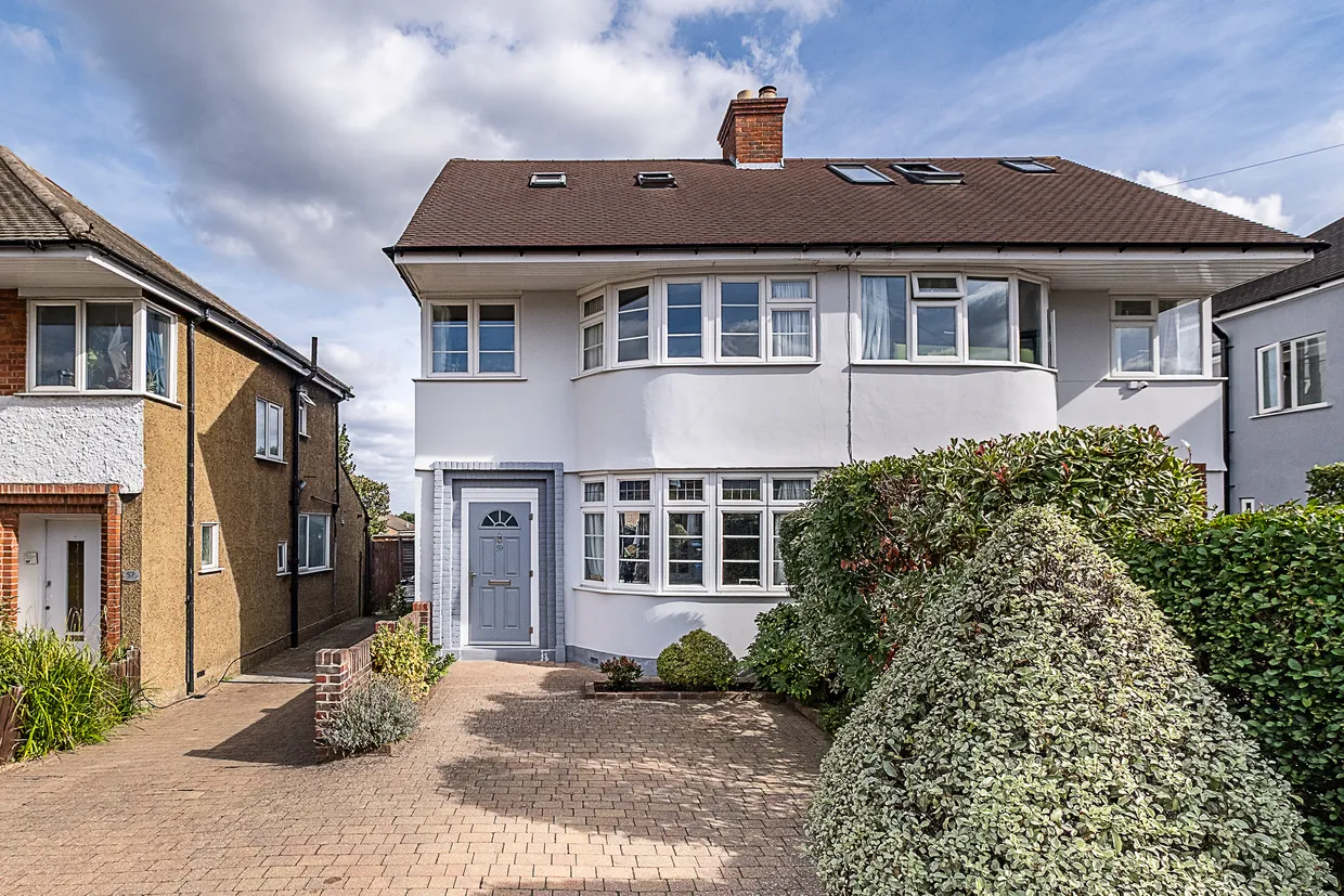 Cheyne Hill, Surbiton, KT5 photo 1