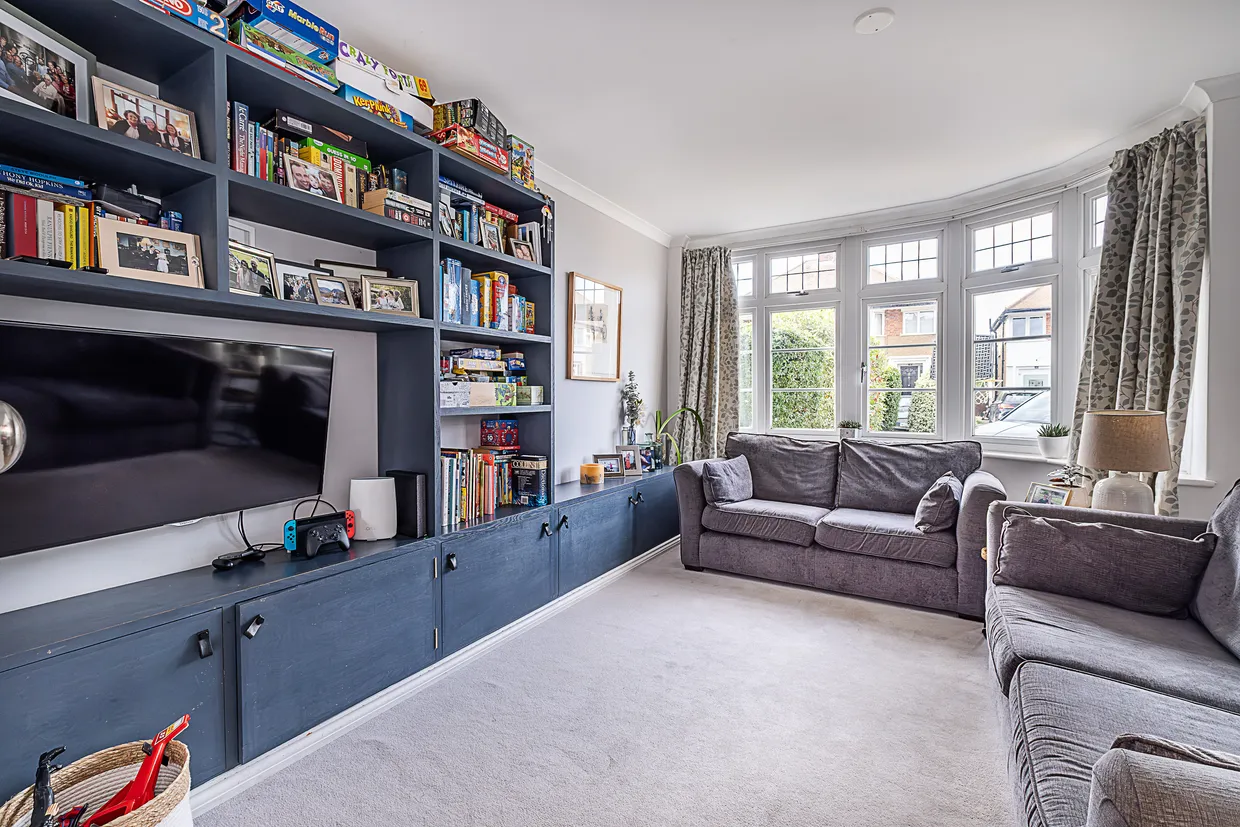 Cheyne Hill, Surbiton, KT5 photo 2