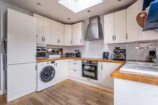 Cheyne Hill, Surbiton, KT5 photo 4