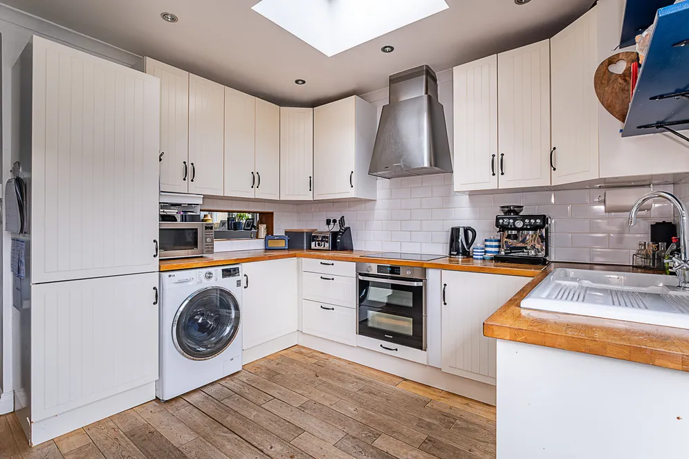 Cheyne Hill, Surbiton, KT5 photo 4