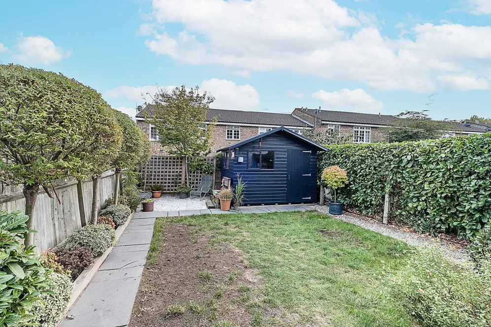 Cheyne Hill, Surbiton, KT5 photo 16
