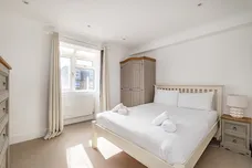 Rosetta Close, London, SW8 photo 5