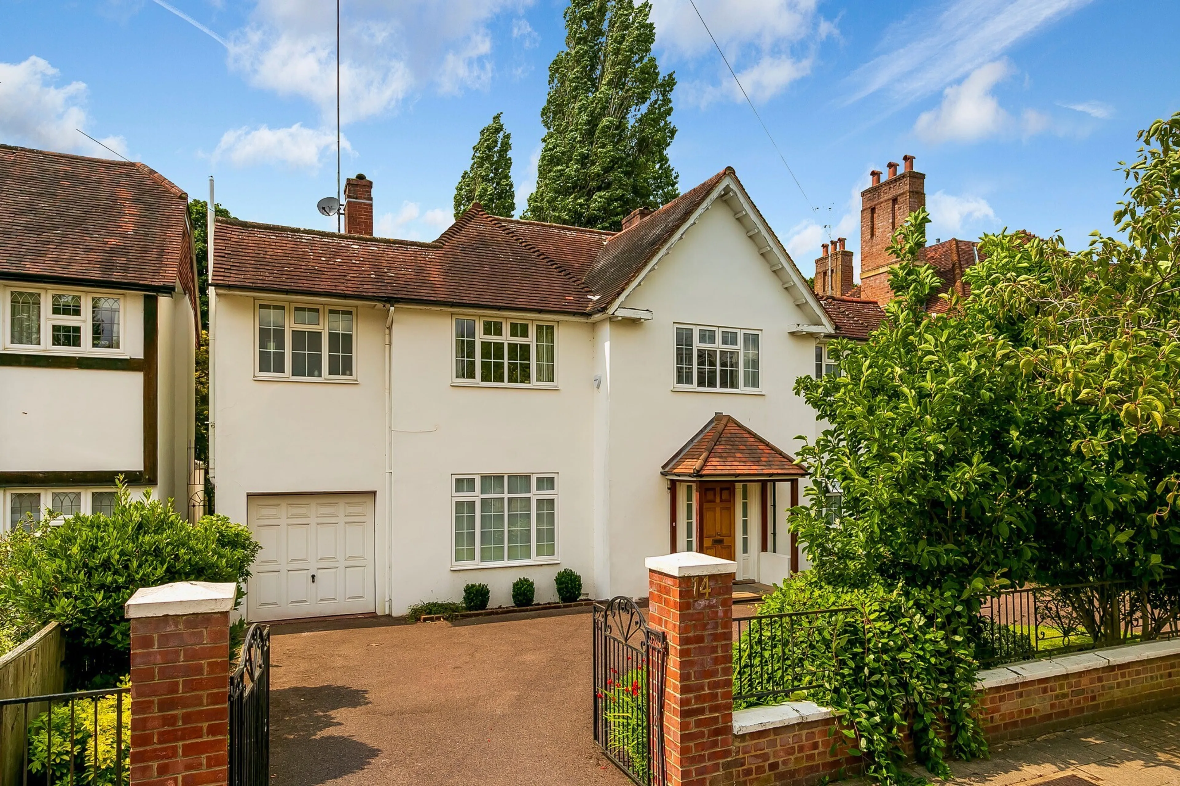 Property at Roedean Crescent, Roehampton