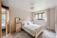 The Fairway, Weybridge, KT13 photo 10