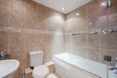 The Fairway, Weybridge, KT13 photo 12
