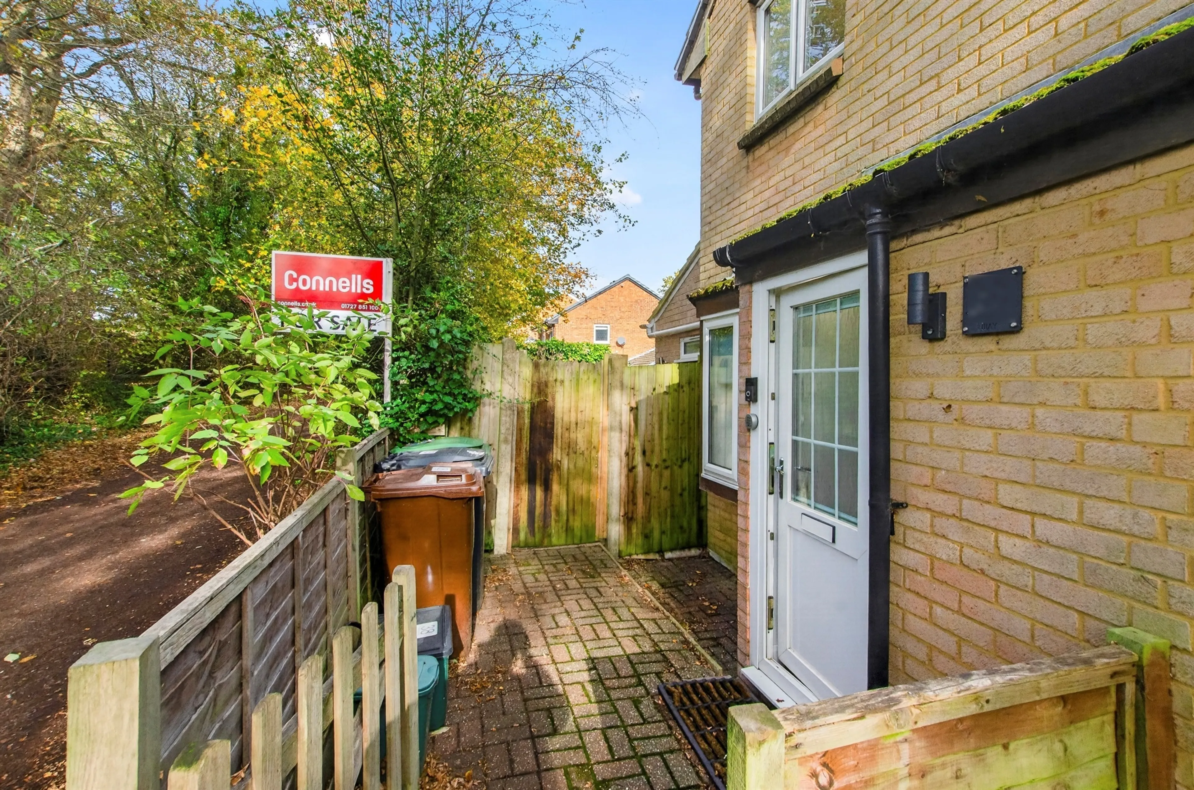Property photo 0