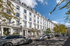 Palace Gardens Terrace, London, W8 photo 2