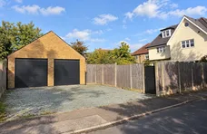 Hersham Road, Walton-On-Thames, KT12 photo 11